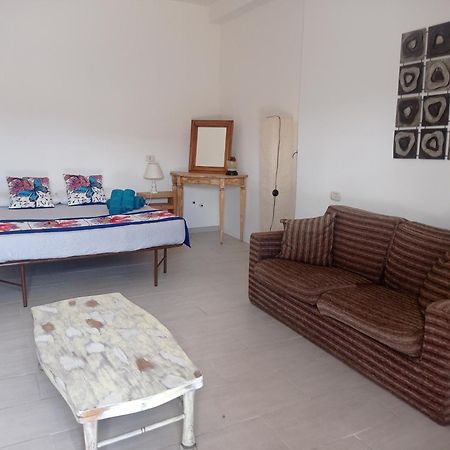 ארזח'ינה Villa Rosa In Surrau מראה חיצוני תמונה