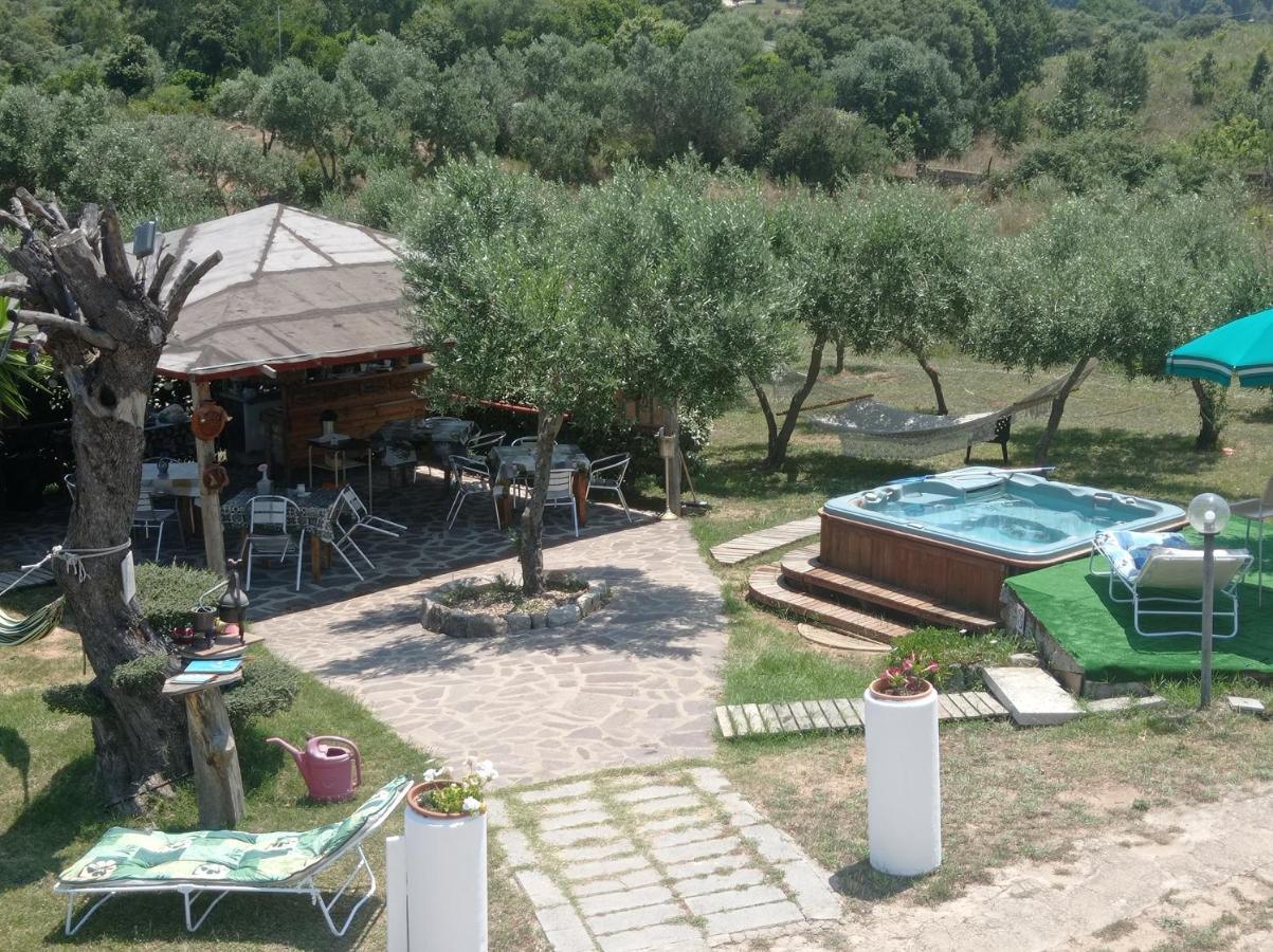 ארזח'ינה Villa Rosa In Surrau מראה חיצוני תמונה