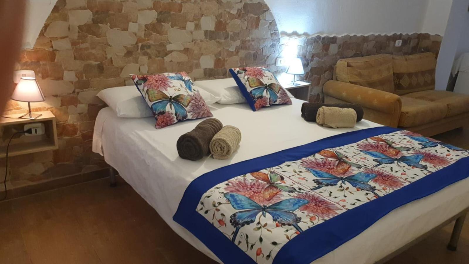 ארזח'ינה Villa Rosa In Surrau מראה חיצוני תמונה